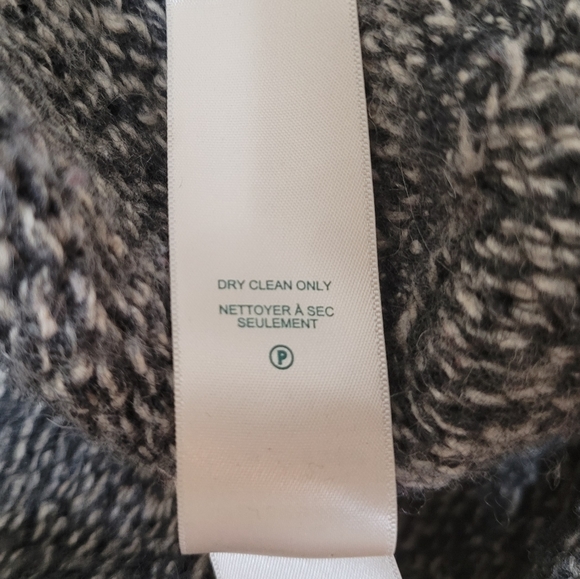 Roots Cabin Hooded pullover sweater - Picture 8 of 8